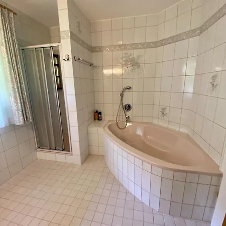Cozy & Mountain View Apartment Sankt Martin am Tennengebirge
